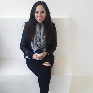 Meet your Posher, Elena